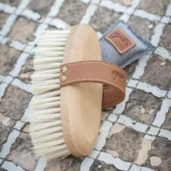 PÉNÉLOPE Pénélope Borstel Soft Large Glans -Waldhausen || Kentucky Horsewear || Norton Verkoop agradi 44990826 4.07af09