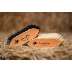 Bense & Eicke Harde Borstel PoetsLiese -Waldhausen || Kentucky Horsewear || Norton Verkoop be 1625 1630 benseundeicke schmutzliese glanzelse 2.a7de2b