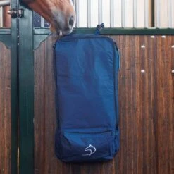 Dominick Poetstas Navy One Size -Waldhausen || Kentucky Horsewear || Norton Verkoop dominick dom dominick grooming bag.f22307
