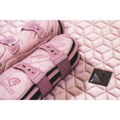 Kentucky Horsewear Kentucky Kogelbeschermer Young Horse Velvet Oud Roze -Waldhausen || Kentucky Horsewear || Norton Verkoop kentucky 179a4769.646b20