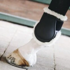 Kentucky Horsewear Kentucky Strijklappen Young Horse Sheepskin Black Full