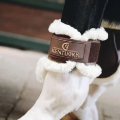 Kentucky Horsewear Kentucky Strijklappen Young Horse Sheepskin Bruin Full